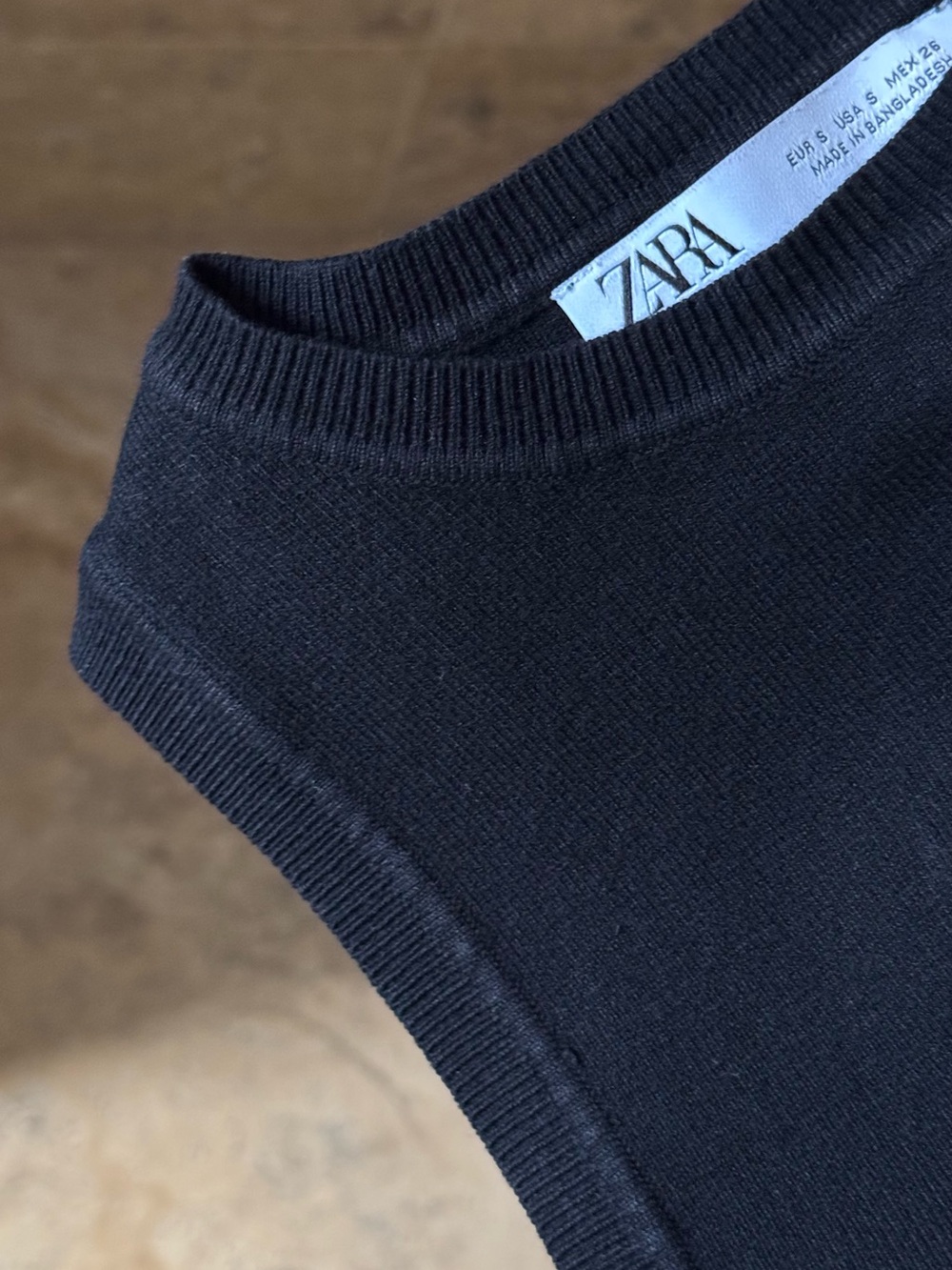 Zara Black Sleeveless Crop Knit Top - S